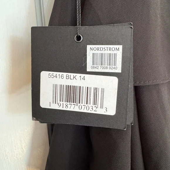 Mac Duggal 55416 Black Sleeveless V-Neck Ruffled Layered Gown Size 14 New - Picture 5 of 5